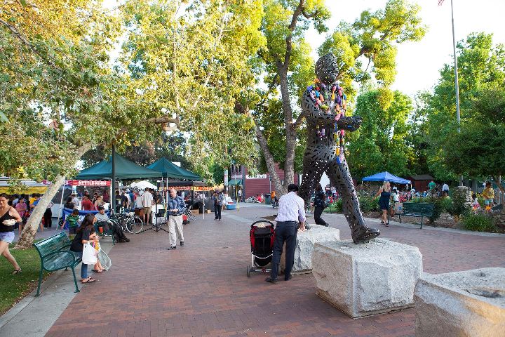 South Pasadena Farmer's Market