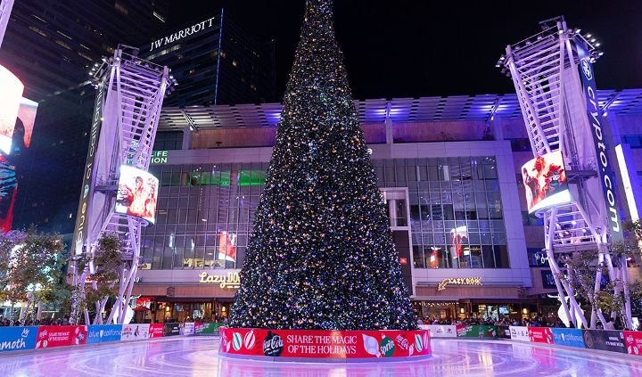 LA Kings Holiday Ice